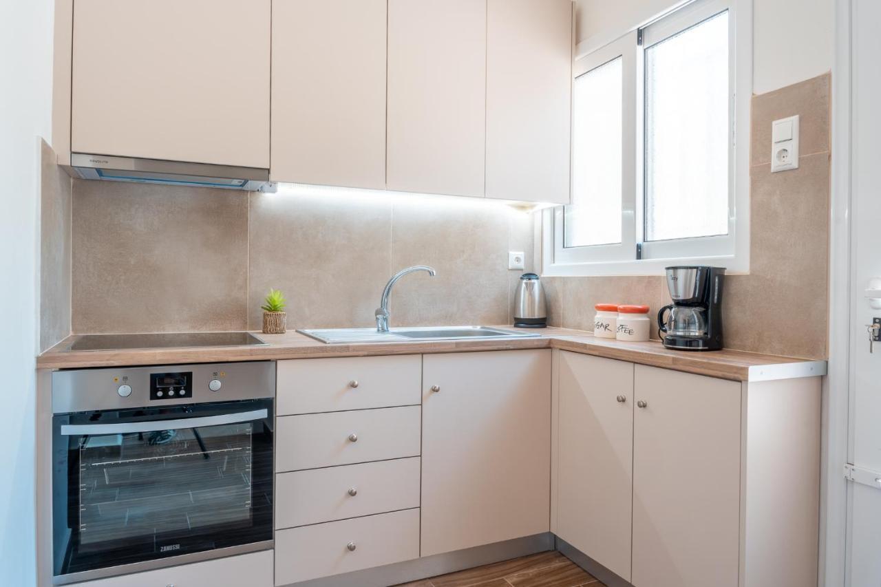 Stylish Central Renovated Apartment Ираклио Екстериор снимка