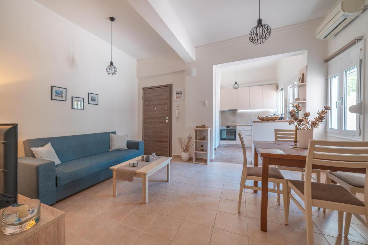 Stylish Central Renovated Apartment Ираклио Екстериор снимка