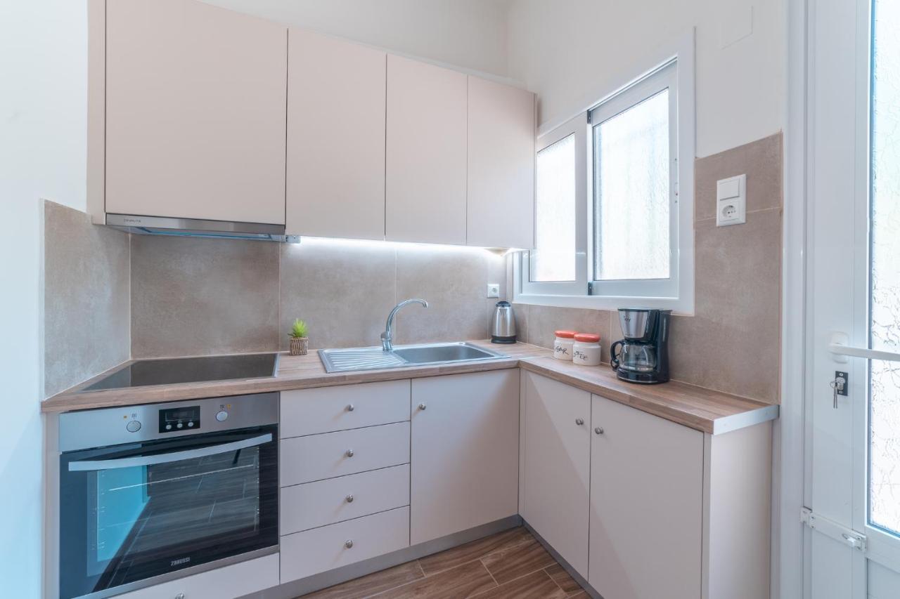 Stylish Central Renovated Apartment Ираклио Екстериор снимка