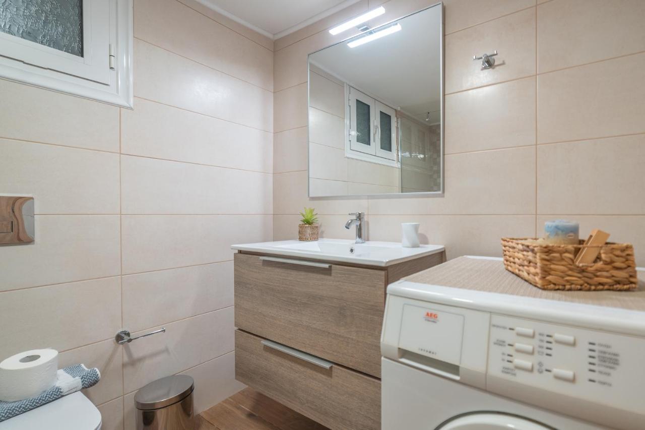Stylish Central Renovated Apartment Ираклио Екстериор снимка